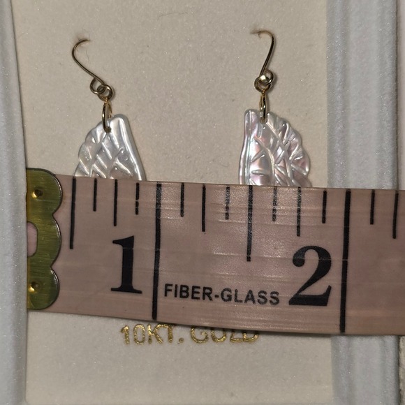 NIB VTG 10k Gold & Hand Carved Mother Of Pearl Shell Angel Wing Drop Earrings - Picture 7 of 8